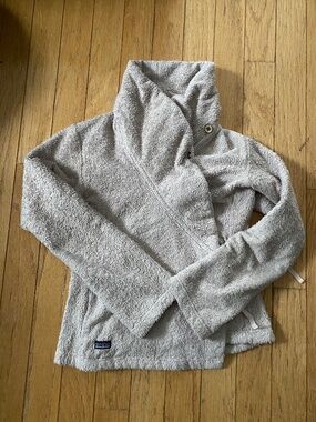 Vintage Patagonia Wrap Fleece Teddy Bear Jacket - M - 2 buttons - rare